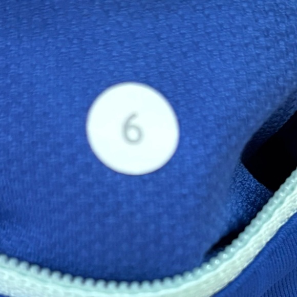 Lululemon  run inspired crop Legging Womens activewear sz 6 - Picture 9 of 9